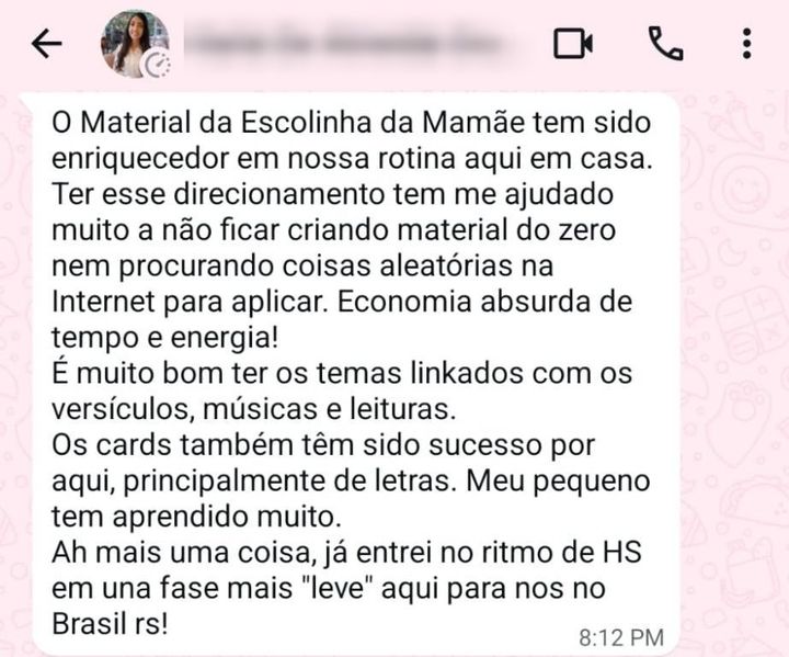 Print de WhatsApp: mãe conta que parou de criar material do zero e de procurar atividades aleatórias na internet, com economia de tempo e energia